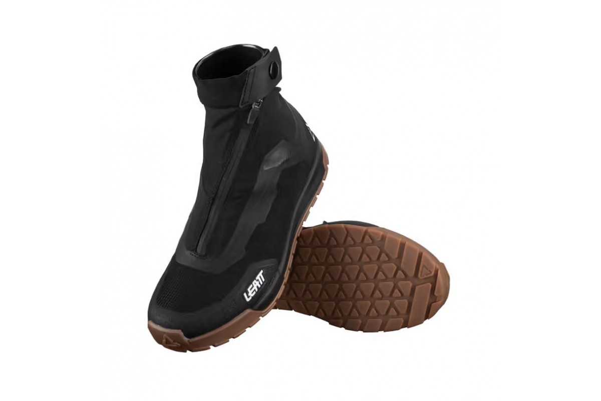 Scarpe MTB 7.0 HydraDri Flat impermeabili e con alta tenuta in qualsiasi condizione climatica Scarpe MTB 7.0 HydraDri Flat impermeabili e con alta tenuta in qualsiasi condizione climatica